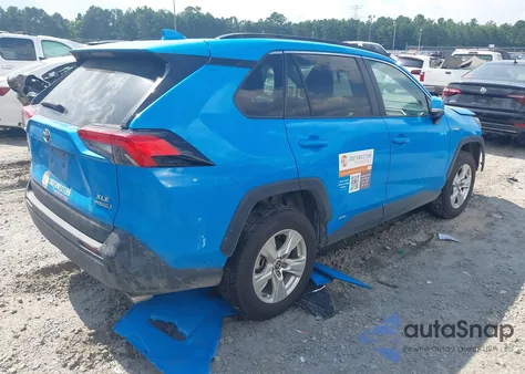 2021 Toyota Rav4 Hybrid Xle z USA, uszkodzony, nr VIN 4T3RWRFVXMU035059
